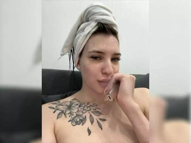 Christi-Candy from BongaCams is Freechat