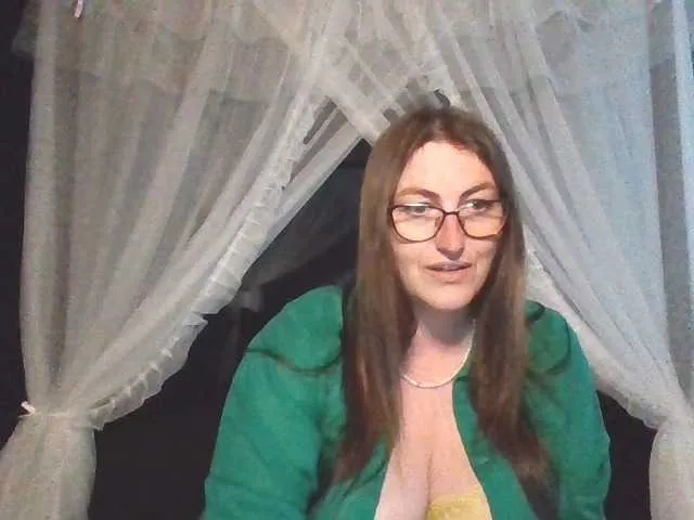 ClassyChick — Freechat on BongaCams