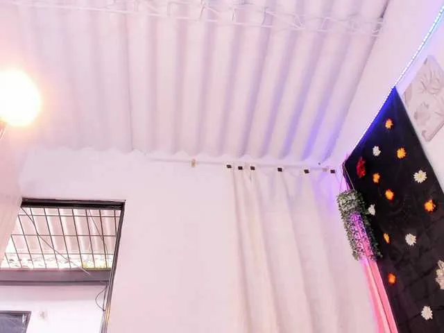 CloeeSaenz — Wet EBONY PUSSY ready to squirt Riding the sex machine hard Want to see me lose control? 