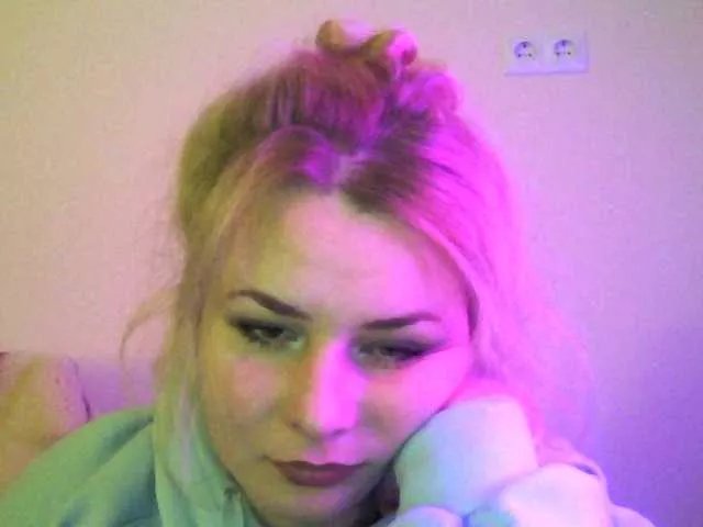 HollyLaPretty from BongaCams is Freechat