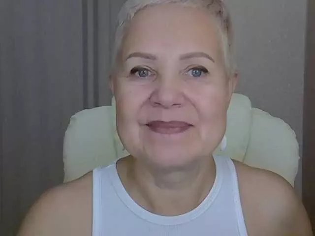 IFannyLove from BongaCams is Freechat