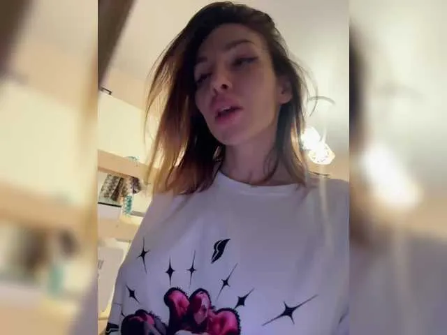 Julia93cherry — Lick my pussy and fuck me ohhhAnswer in Instagram or Snapchat - 500 tokens pm 50tks