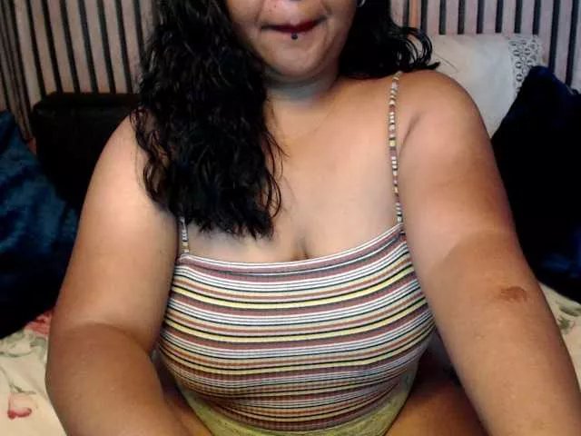 komurasaki from BongaCams is Freechat