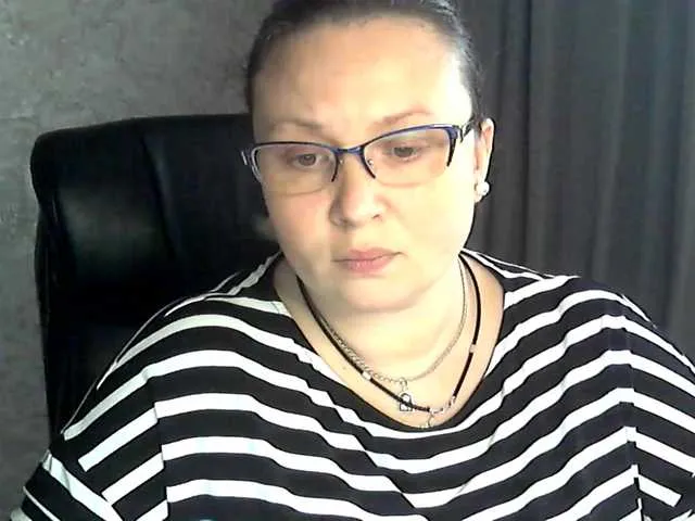 NERVOMOTINA — Hi! I'm Annushka