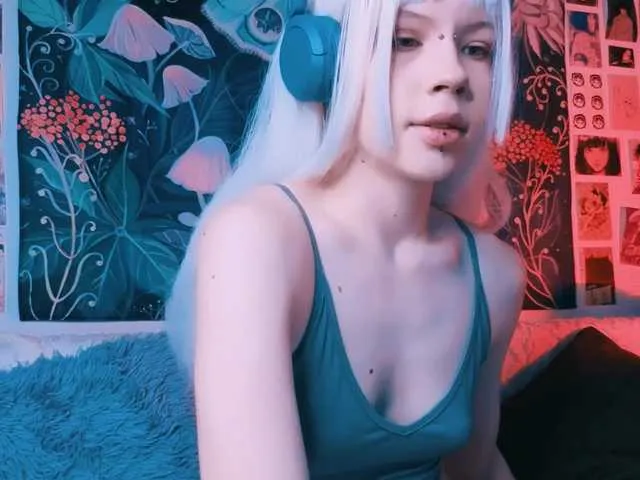 PeacchyPawss — Freechat on BongaCams