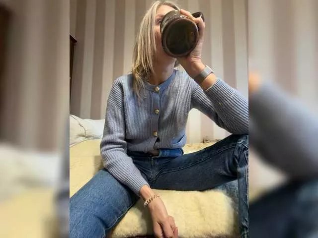 Peluchealo from BongaCams is Freechat