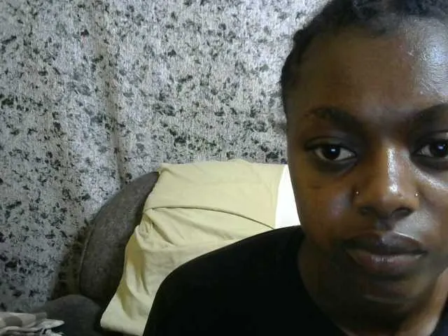 BongaCams Petitequeenz is Freechat Petitequeenz — Freechat on BongaCams