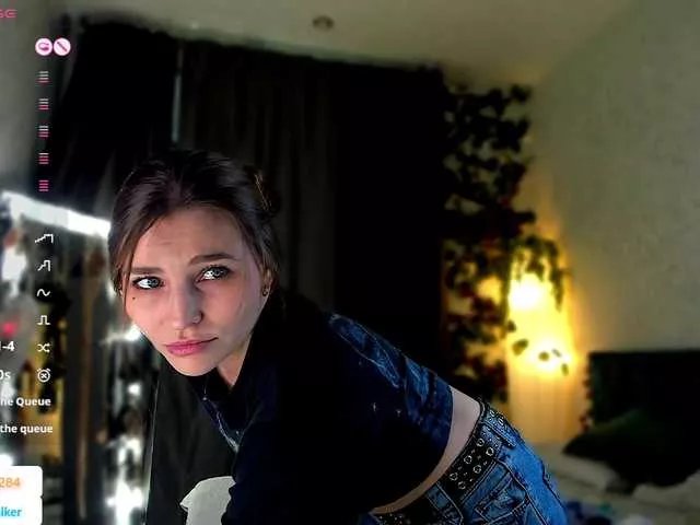 QueenAfina from BongaCams is Freechat