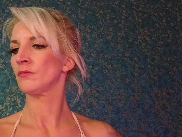 Serenexx from BongaCams is Freechat