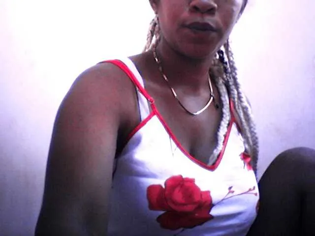 silviaLaBombe — hello help me get into the top 15Queen of Queens thank you