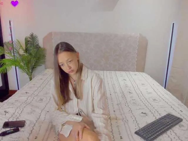 SlowlyLolly44 — Freechat on BongaCams