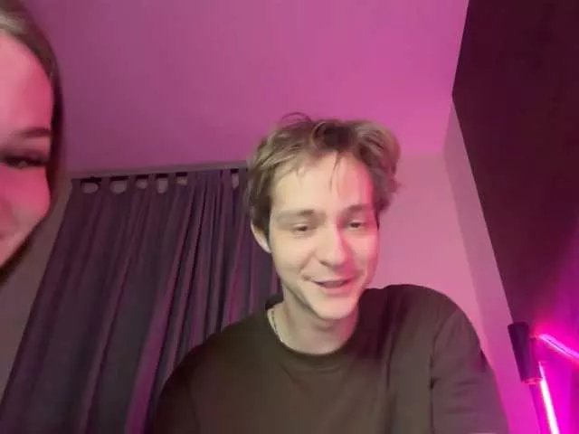 titsDestroy2007 from BongaCams is Freechat