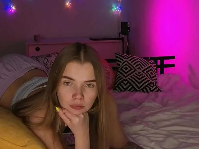 Trusty-dottie — INSTA| @dasgutor | I WANT A NEW LAPTOP, SO THAT THE STREAMS DON'T LAG, I NEED @total, WE'VE ASSEMBLED @sofar, IT'S TIME TO BUY A LAPTOP @remain, I LOVE YOU!!