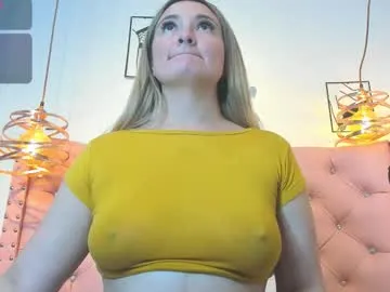 _antonella_11 — spank ass x 5 [33 tokens left] #mature #deepthroat #mommy #fuckmachine #squirt