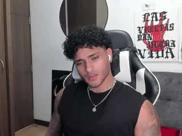 alessandro_vanni — CUM ON MY ABS AND CHEST  [1896 tokens remaining]