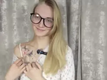 alex626506 — GOAL: show pierced tongue [14 tokens remaining] Welcome to my room! Glad to see u! #young #blonde #shy #lovense #new