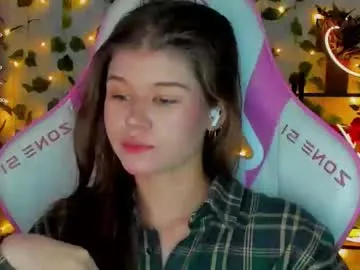 alice_tails on Chaturbate