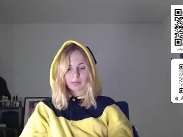 alismoona on Chaturbate