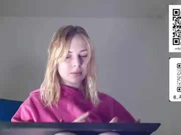 alismoona on Chaturbate