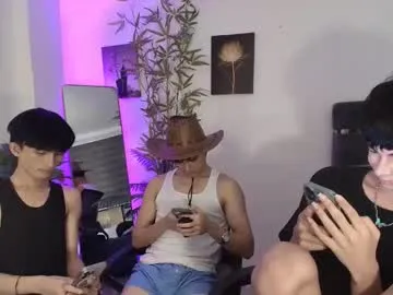 alluring_alpha — cumshot #asian #bigcock #twink #skinny #femboy  [2222 tokens remaining]