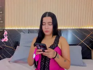 amy_leah_ — GOAL: Hot twerk with oil [7 tokens remaining] Welcome to my room! #anal #latina #bigass #cum #braces