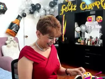 angelina_stone_65 on Chaturbate