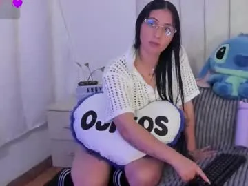 annyroberts_89 on Chaturbate
