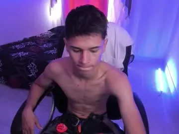 aron_boyy on Chaturbate