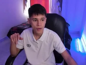 aron_boyy on Chaturbate