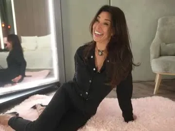 arte_adelle — Private is open #bigboobs #CB15 #lovense #legs #squirt -- Current Goal: Control my toy 10 minutes last tip at 2500 tokens -- Next Goal: Squirt