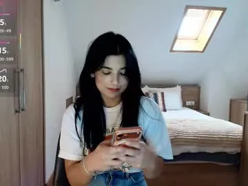 arya_44 on Chaturbate