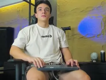 aslanfox_ — GOAL: Make me hot [100 tokens remaining] The new guy is here  #new #lovense #muscle #young #bbc