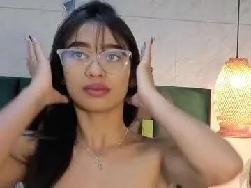 aylin_sweet_ — Talk to me dirty and take me to the land of pleasure #new #18 #latina #natural #cute [304 tokens remaining]