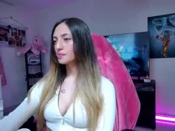 barbie20_ — "your beloved girl is back to play with you with her favorite tips until she gets very wet and naughty - Goal reached! #squirt #daddy #party #anal #atm