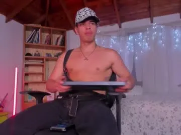 benjamin_more on Chaturbate