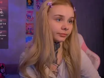britney_lynch on Chaturbate