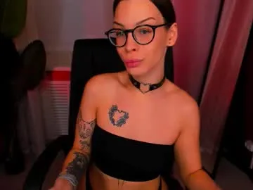 britney_owens — GOAL: Show breasts [193 tokens remaining] Horny teen wants to play! #new #shy # #lovense #bigass #teen