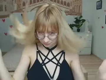 candicahoney — Hello) is my first day! #new #skinny #shy #18 #glasses