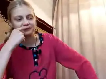 carissaalderson — Show tongue #18 #new #teen #shy #cute [12 tokens remaining]