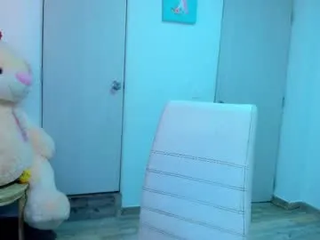 carolinalovehot on Chaturbate