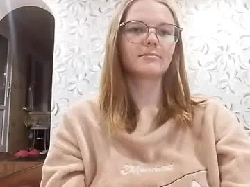 chauknispel — Hello my name is Olivia its my 1st day here Goal-wish me luck for my first day #new #shy #young #18 #natural [0 tokens remaining]