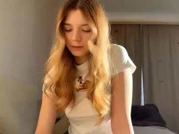chloe_show on Chaturbate