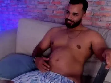 chris_varden — GOAL: Show ass [22 tokens remaining] Be my submissive... I want you to be mine, don't be afraid, I don't bite #findom #bigcock #muscle  #bbc #master