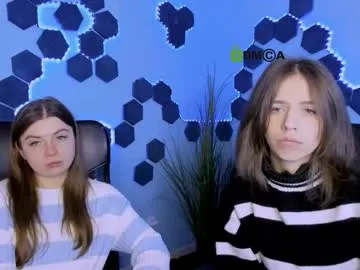 cleo_cool — GOAL: if you think I'm beautiful [555 tokens remaining] Welcome to my room! #feet #blonde #18 #lovense #new