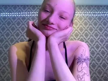 cleotilderinde on Chaturbate