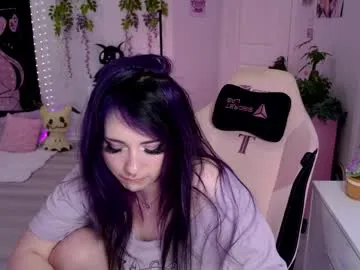 crimsonkitten from Chaturbate