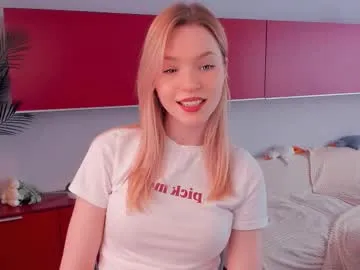 cristasires — Goal:show u my belly close up hello cb, my name is Cris, I want it to be something special. #new #shy #18 #skinny #blonde [63 tokens remaining]