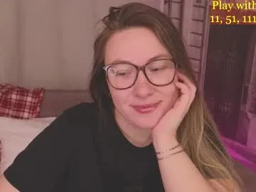 cute_darina on Chaturbate