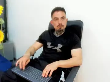 dallas_whitee — Show Nipples   #bigballs #latino #muscle #straight #master [25 tokens remaining]