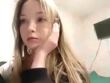 elaynecinco — Goal:   show my tounge  Hello Im Mia, I'm new here and I want to know more about this site, can you help me? #new  #shy #pretty #young  #18 [28 tokens remaining]